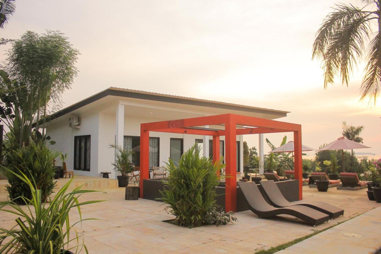 Lucca Resort & Residence Jepara Ngoại thất bức ảnh
